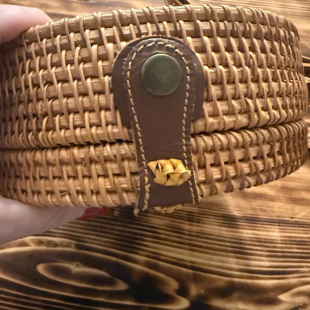 Round Rattan Woven Boho Bag - Picture 2 of 5
